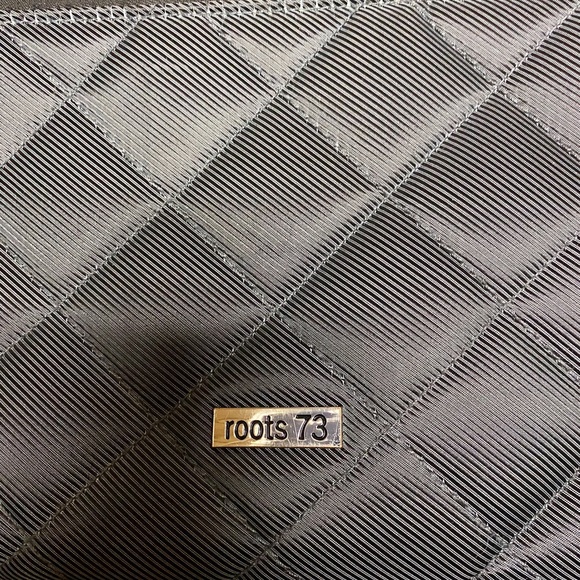 Travel Roots Satchel - Picture 3 of 7